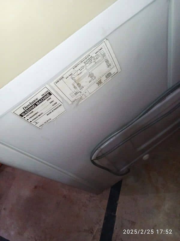 Dawlance washing machine twin tub model number DW 5200 16