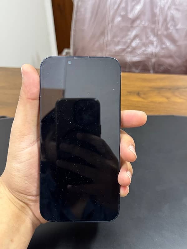 IPhone 13 128GB factory unlocked - midnight blue 8