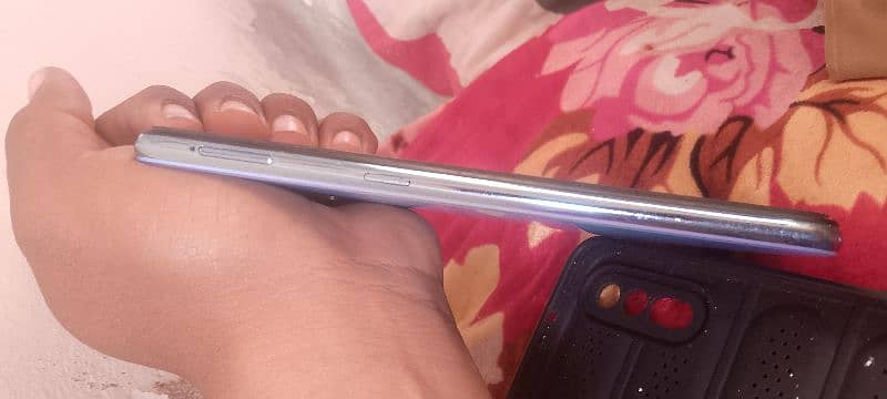 Vivo S1 4/128 10/10 condition 1