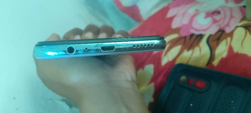 Vivo S1 4/128 10/10 condition 2