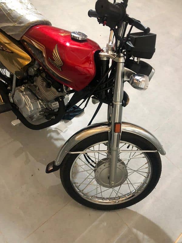 Honda 125 Sepciol edition 3