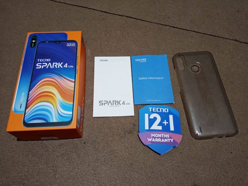 Mobile Tecno spark 4 lite. . . 2/32 gb. 2