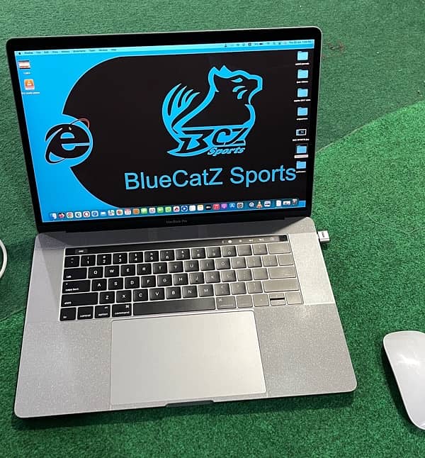MacBook Pro 2016 - 16- 2 TB SSD Apple 0