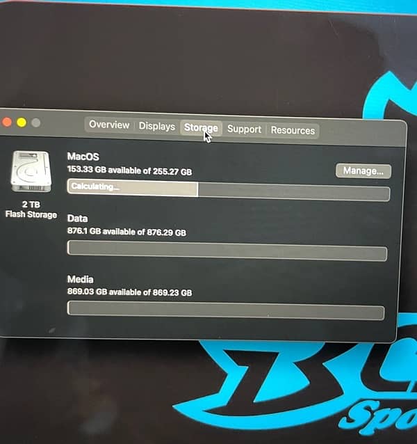 MacBook Pro 2016 - 16- 2 TB SSD Apple 4