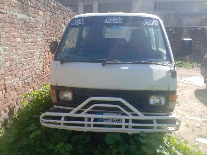 Toyota hiace 3y 0