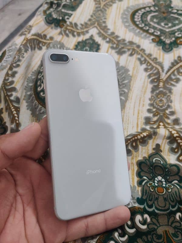 iphone 8 plus 1