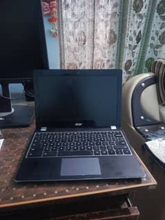 4/128 Acer c740 Chromebook 10/10 condition