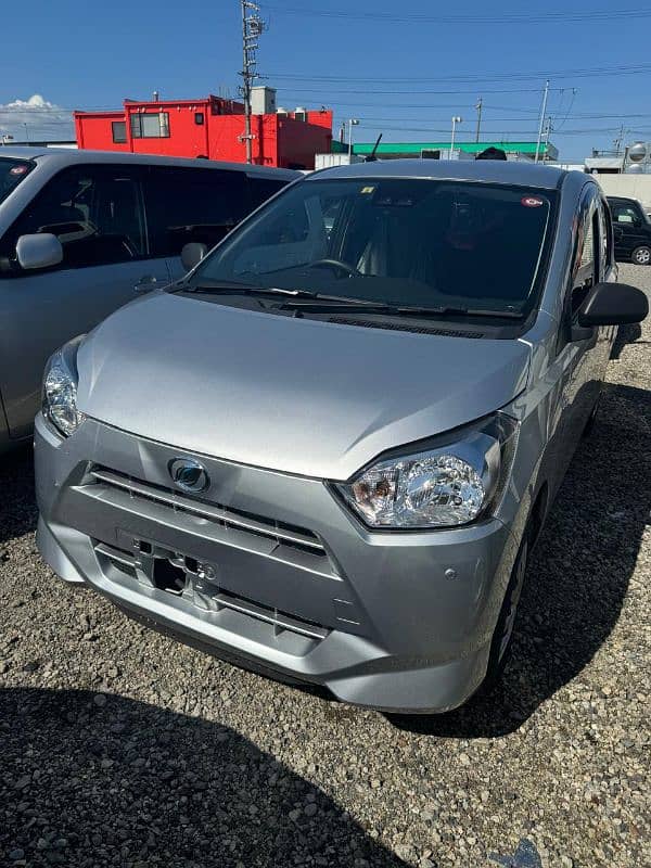 Daihatsu Mira 2023 6