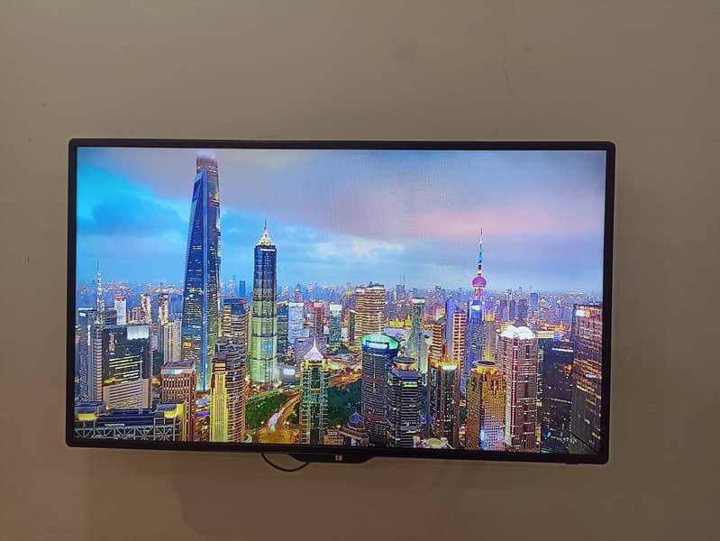 Samsung 40 inch Smart LED  WIFI 1