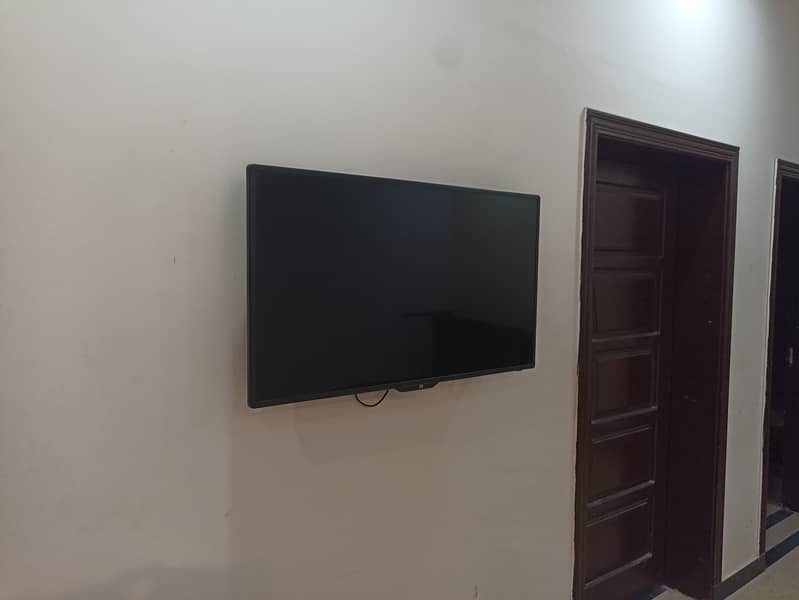 Samsung 40 inch Smart LED  WIFI 10