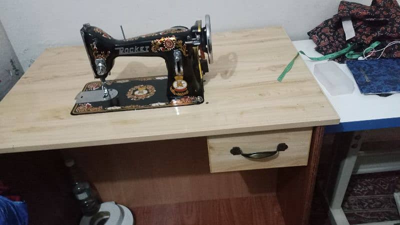 Rocket Sewing machine 1