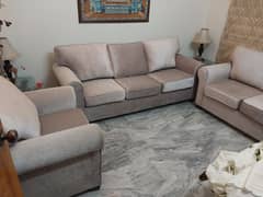 Brand new sofa set: 6 Seater