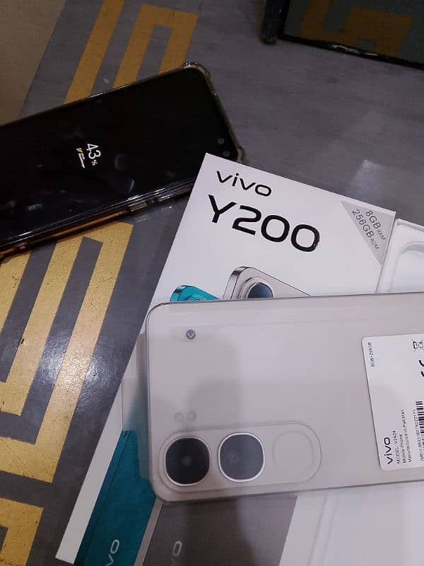 vivo Y200 8GB 256 gb jast active 6.3 25.03164152186 2