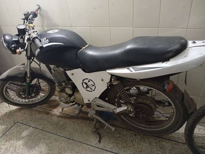 125cc Ravi piaggio 3