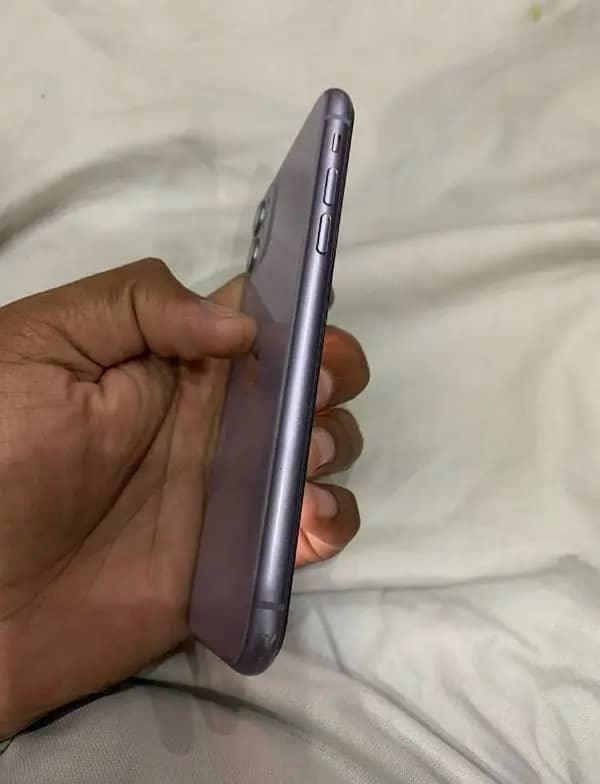 iPhone 11 64gb jv non pta 4