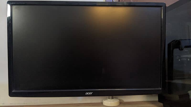 Acer 144hz gaming monitor with monitor arm 0