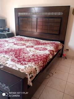 Double bed (wooden)