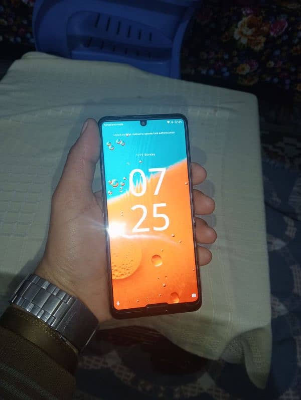 aquos R5g 2