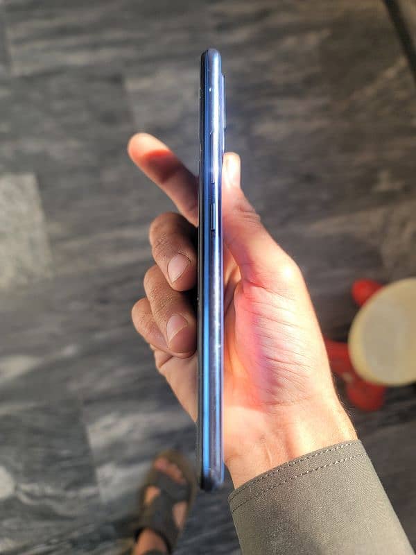 vivo v21e 3