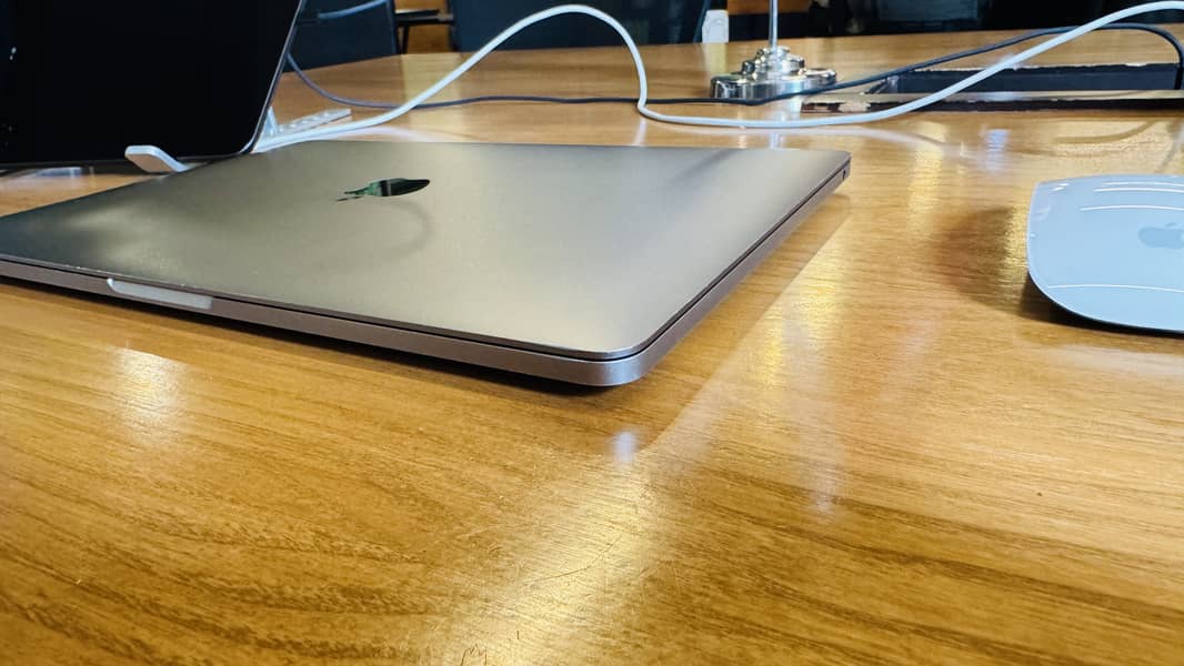 MacBook Pro 13" M1, 8GB, 256GB, 2020 4