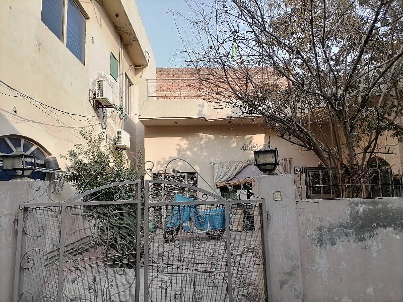 Single Storey 8 Marla House For sale In Gosha-e-Ahbab - Phase 3 Lahore 1