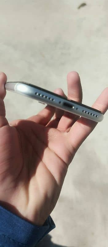 iphone se 2020non pta  64 gb original panel (true tone )active 1