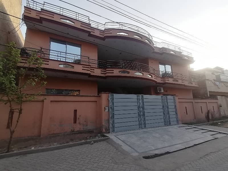 A Prime Location 10 Marla House Is Up For Grabs In Marghzar Officers Colony 1