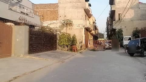 1 Kanal House available for sale in Marghzar Officers Colony, Marghzar Officers Colony 3