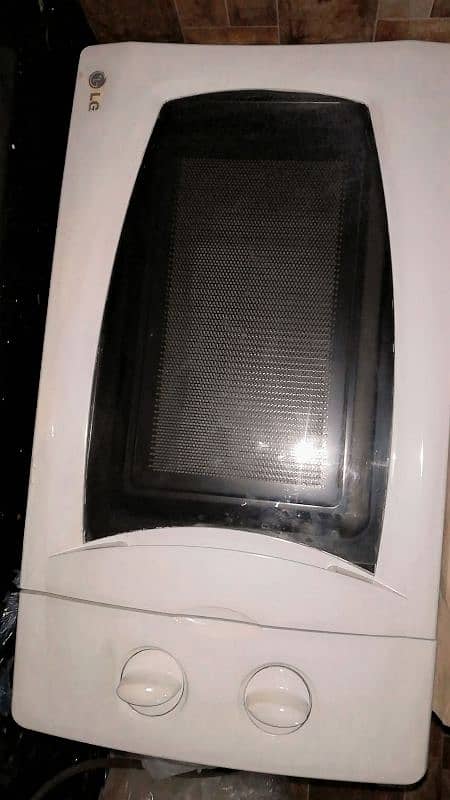 LG microwave oven 20 ltr 0