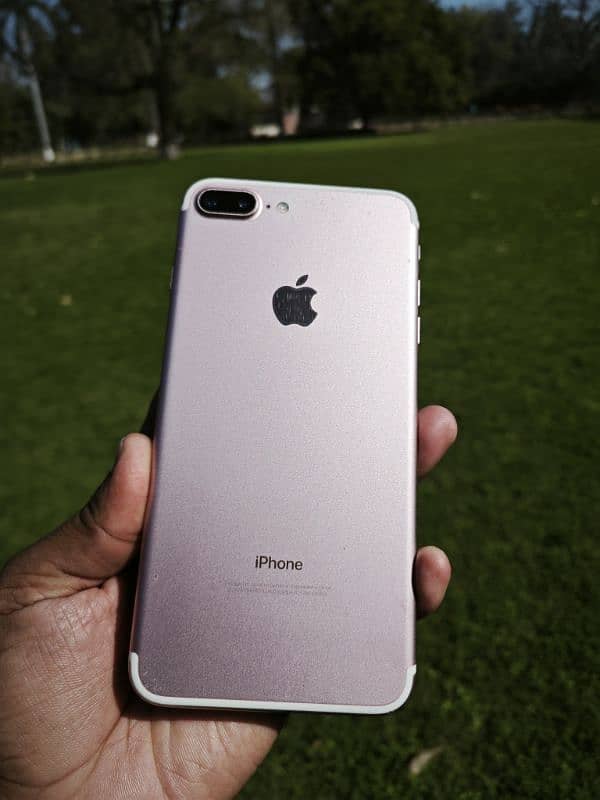 iphone 7 plus Official PTA 128gb 0