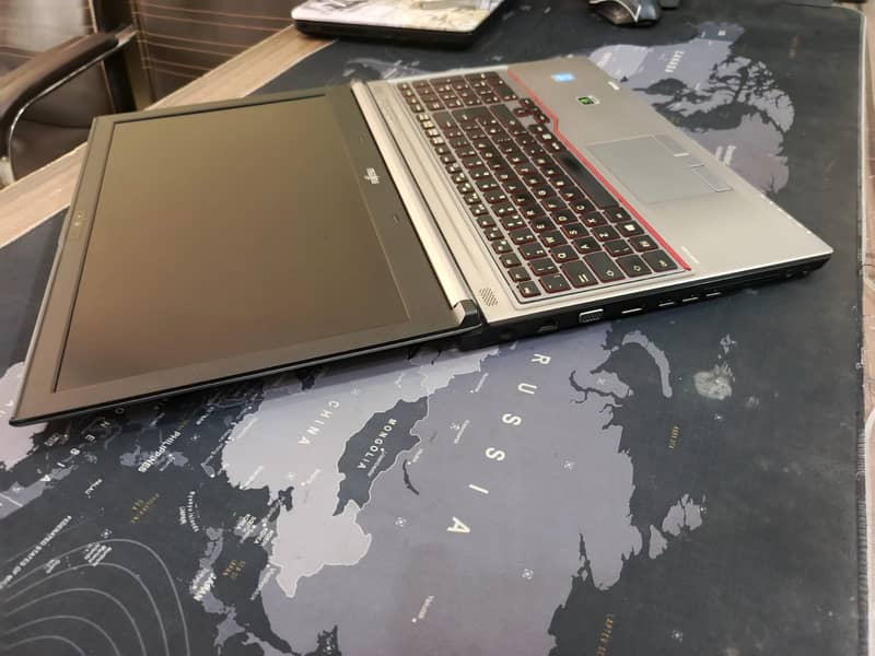 Fujitsu CELSIUS H730 Core i7-4800MQ Mobile workstation NVIDIA Quadro 19