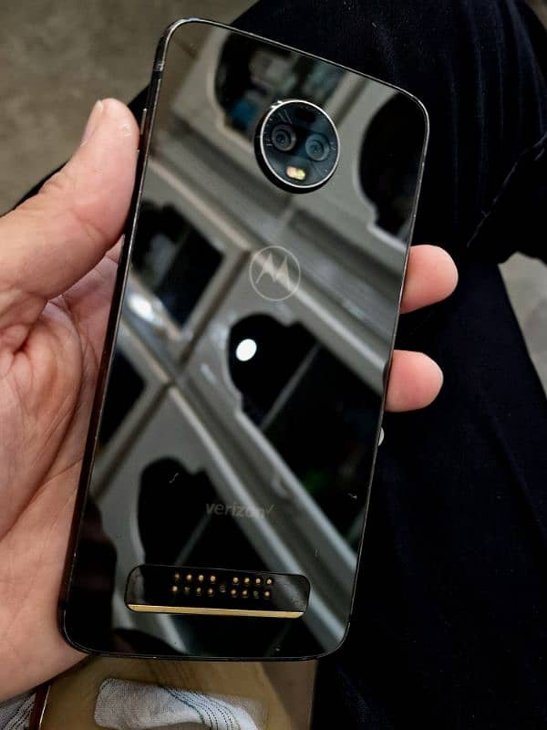 moto z3 4/64gb pta approved exchange possible 0