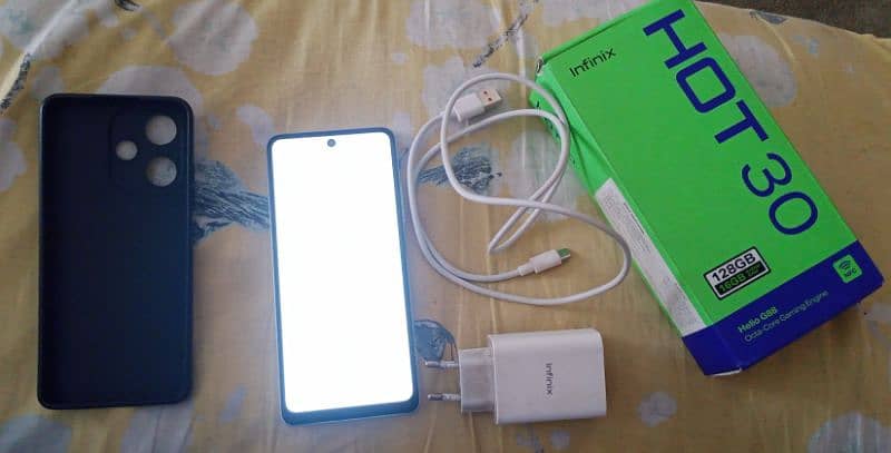 Infinix Hot 30 8/128 3