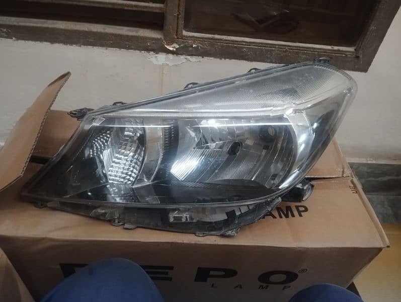 headlight vitz 2013/17 0