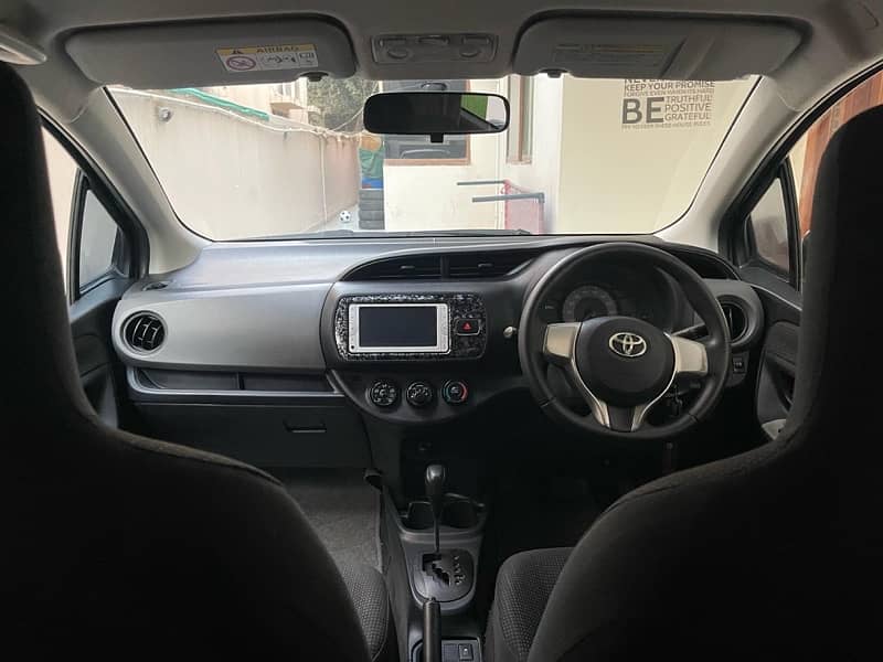 Toyota Vitz 2014 4