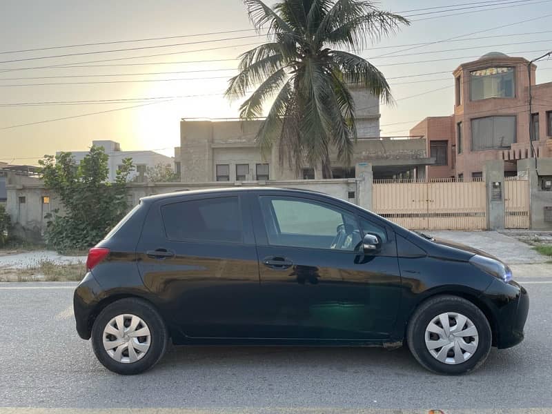 Toyota Vitz 2014 7