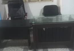 Ofice furniture for sale in new condition 03339564026