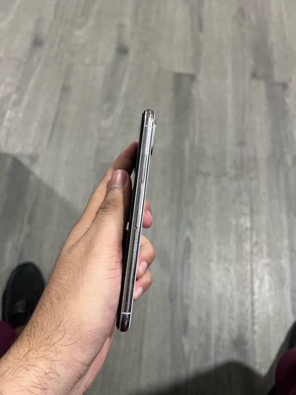 Iphone X 256gb Pta approved 5