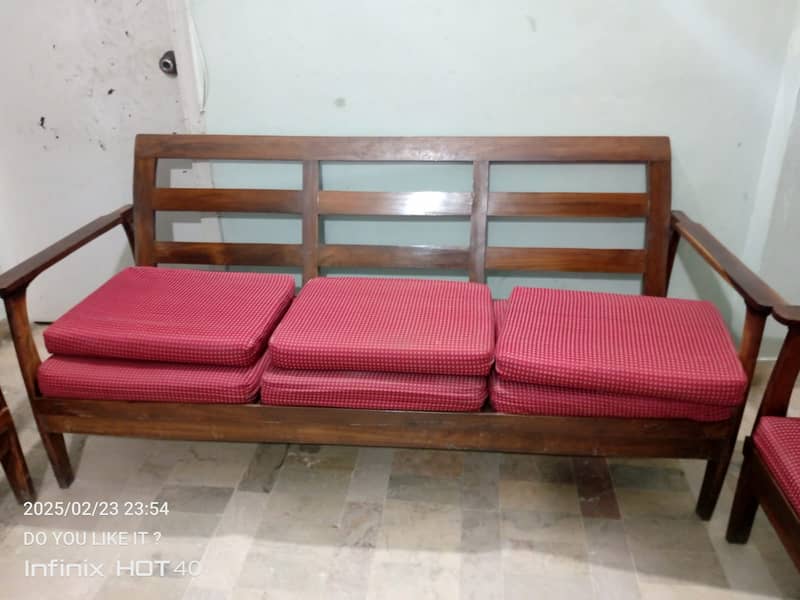 5 Seater sofa set for sell 4