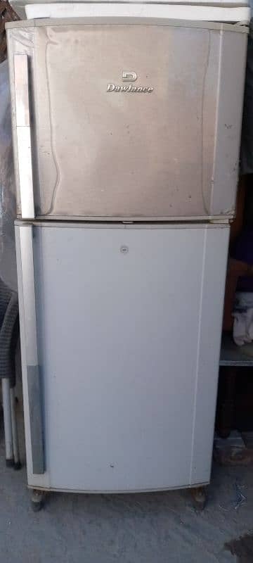 Dawlance fridge 100% working 1