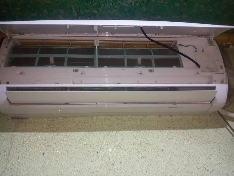 1.5 inverter AC . heet and cool 85000 2