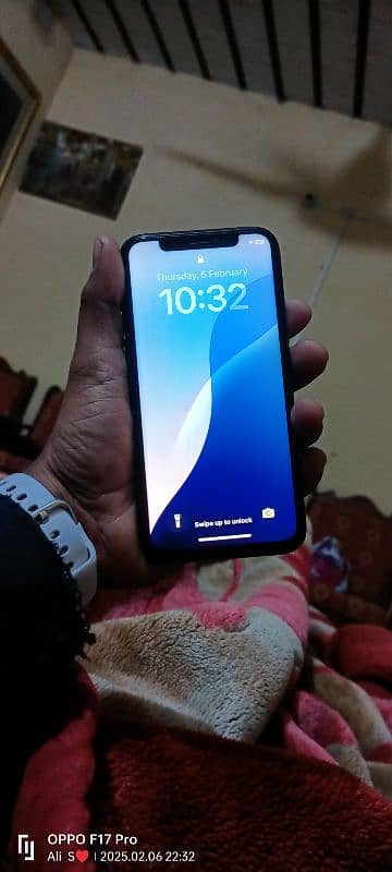 I phone 11 pro 512GB factory unlock 1