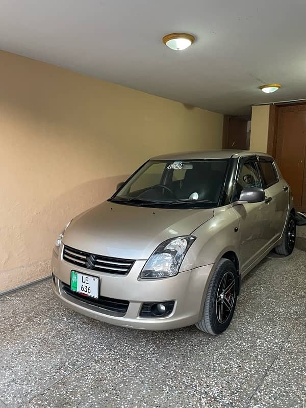 Suzuki Swift DLX 0