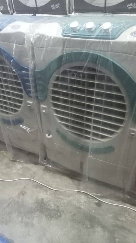 pure plastic body coolers 10