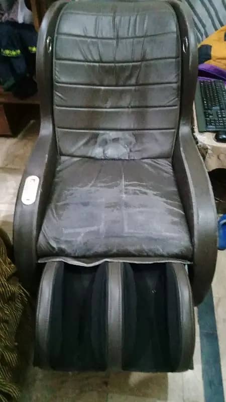 Osim Massage Chair/ Full body Massager Chair / Massager chair/Recliner 4