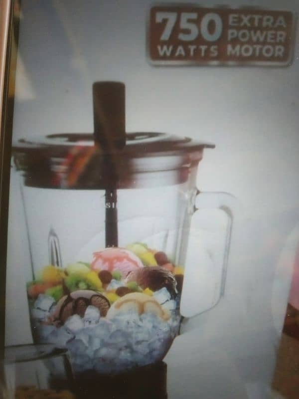 Brand New Juicer Blender deluxe by west point 2