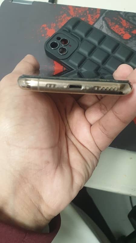 Iphone 11 Pro Pta approved 5