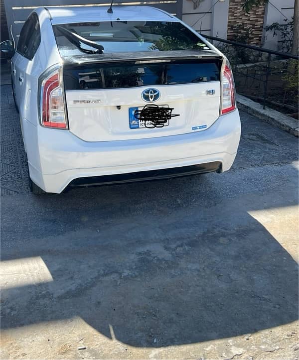 Toyota Prius 2013 1