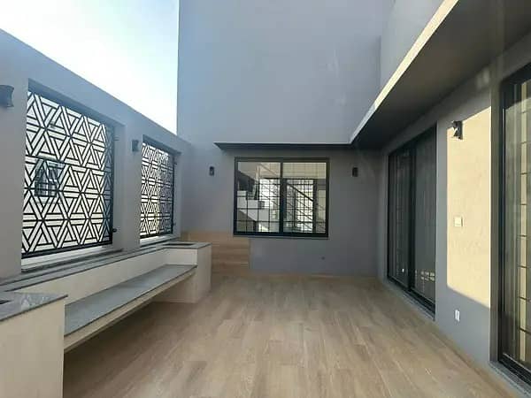 5 Marla Single Storey Grey Structure House For Sale In Canal Garden 0