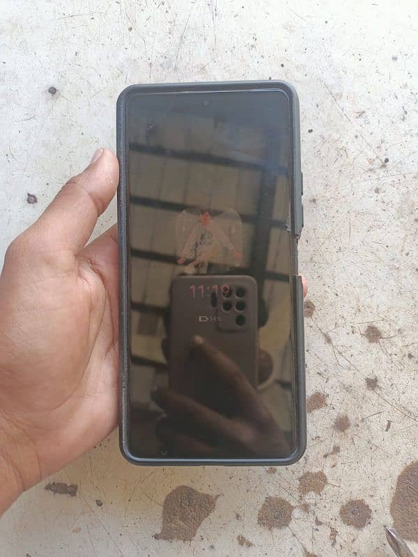 Tecno Camon 20 With Box and Charger 4